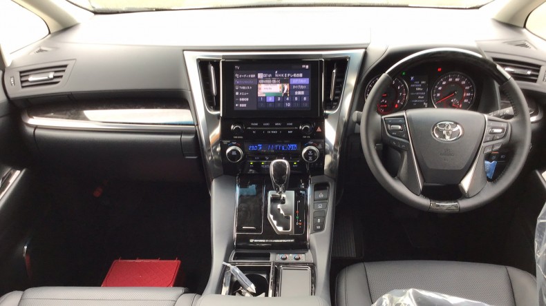 内装インパネ全体