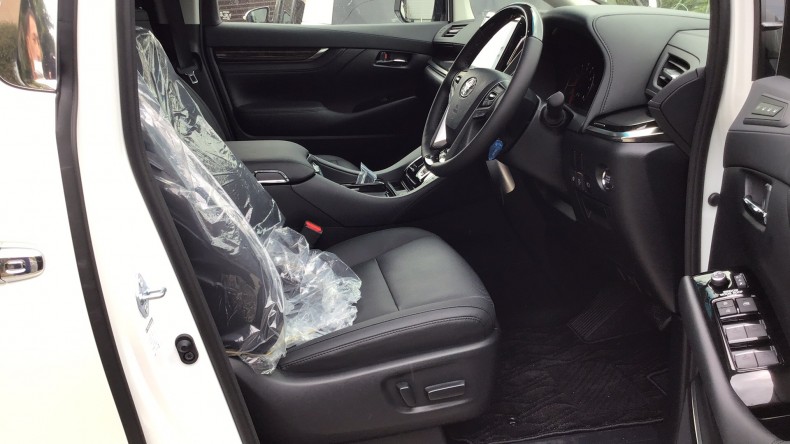 内装前方シート