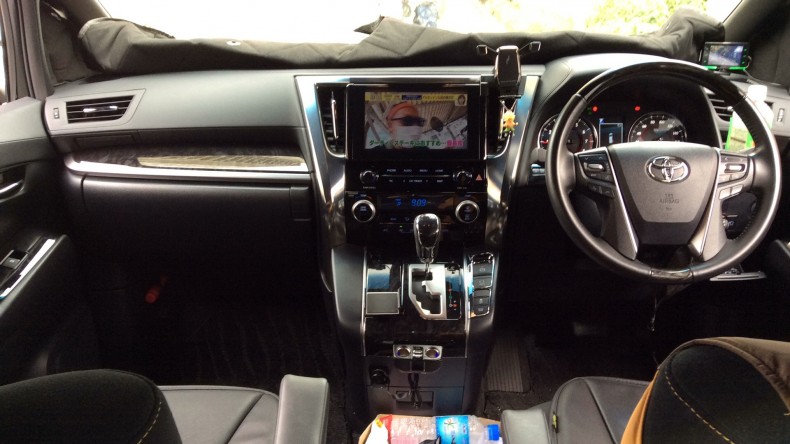 内装インパネ全体