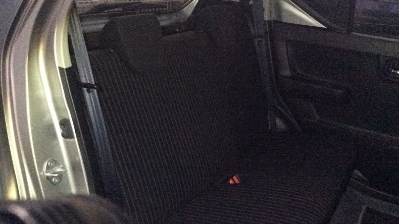 内装後方シート