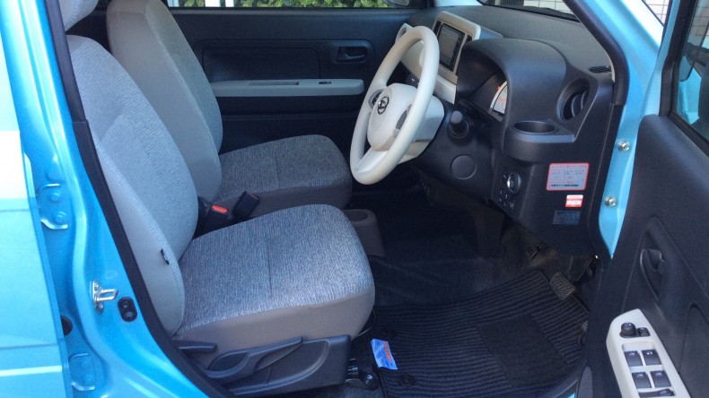 内装前方シート