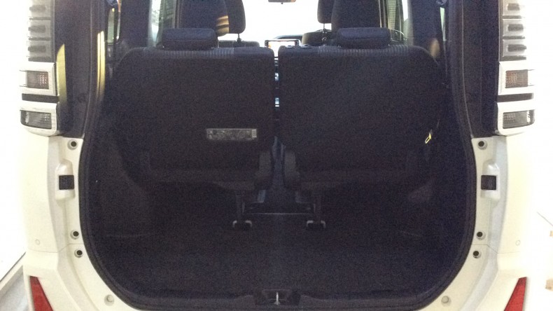 内装トランク