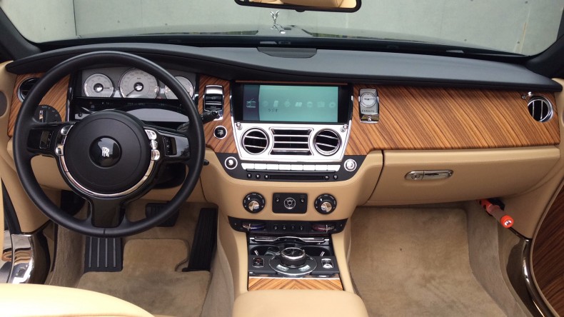 内装インパネ全体