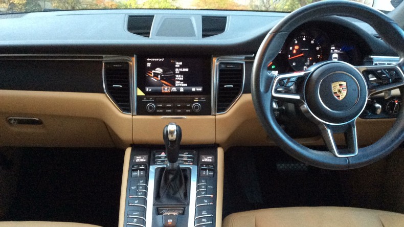 内装インパネ全体