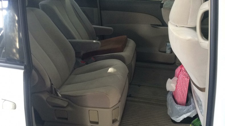 内装後方シート