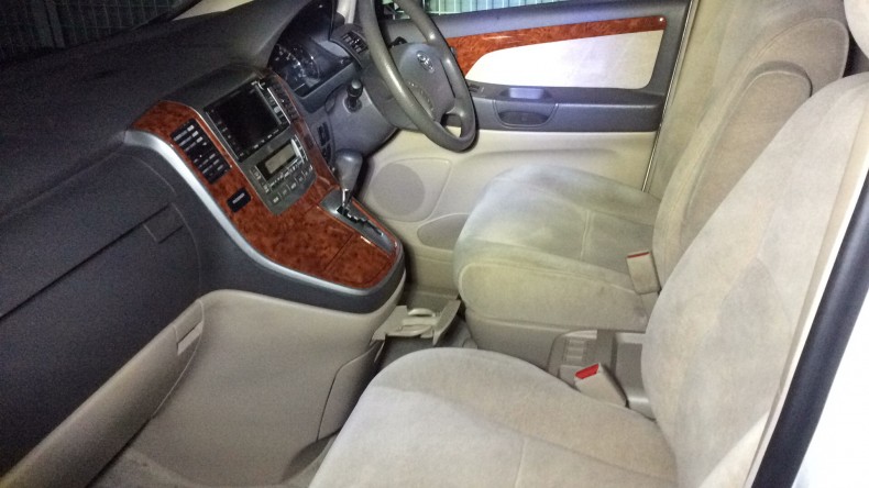 内装前方シート