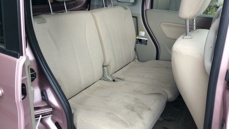 内装後方シート