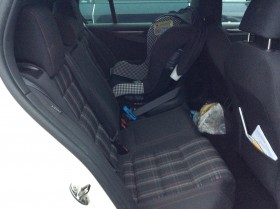 内装後方シート