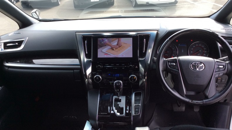 内装インパネ全体