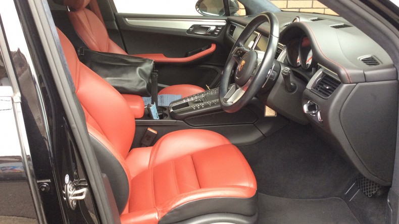 内装前方シート