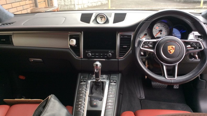 内装インパネ全体