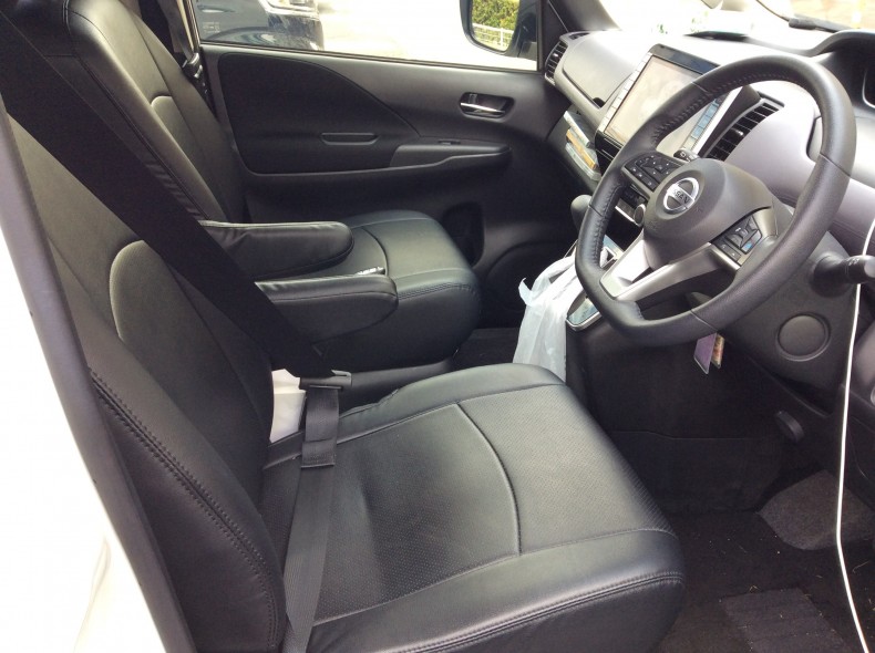 内装前方シート