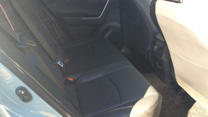 内装後方シート