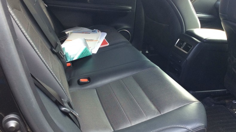 内装後方シート