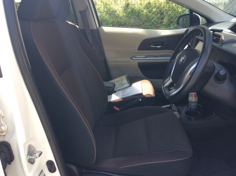 内装前方シート