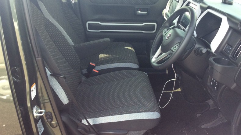 内装前方シート