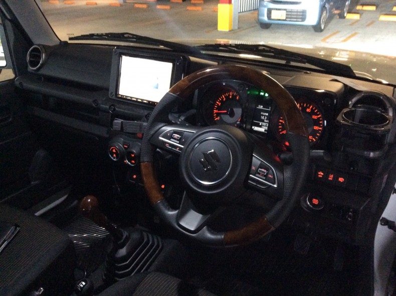 内装インパネ全体