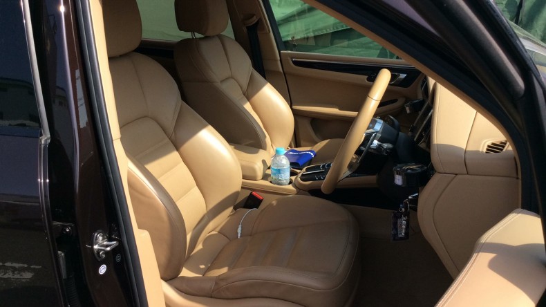 内装前方シート