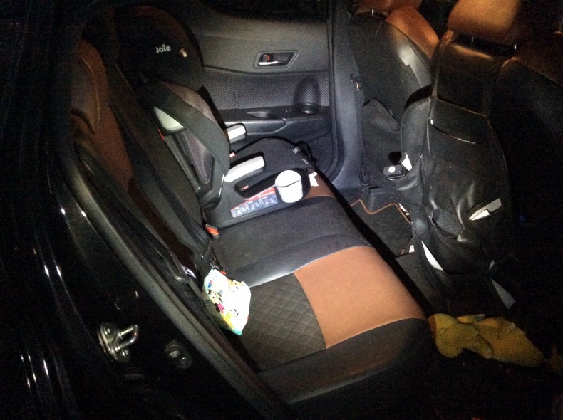 内装後方シート