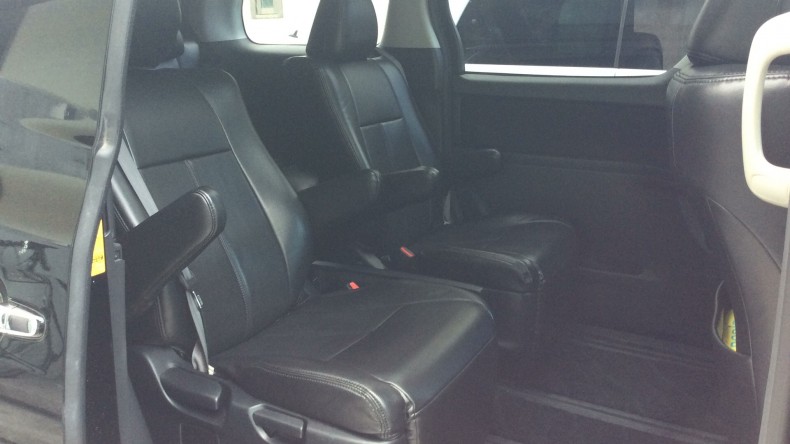 内装後方シート