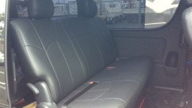 内装後方シート