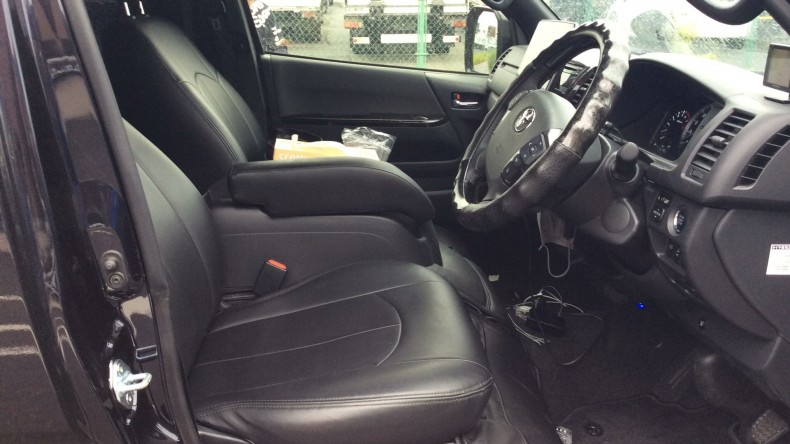 内装前方シート