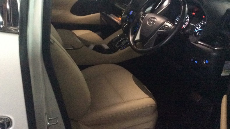 内装前方シート