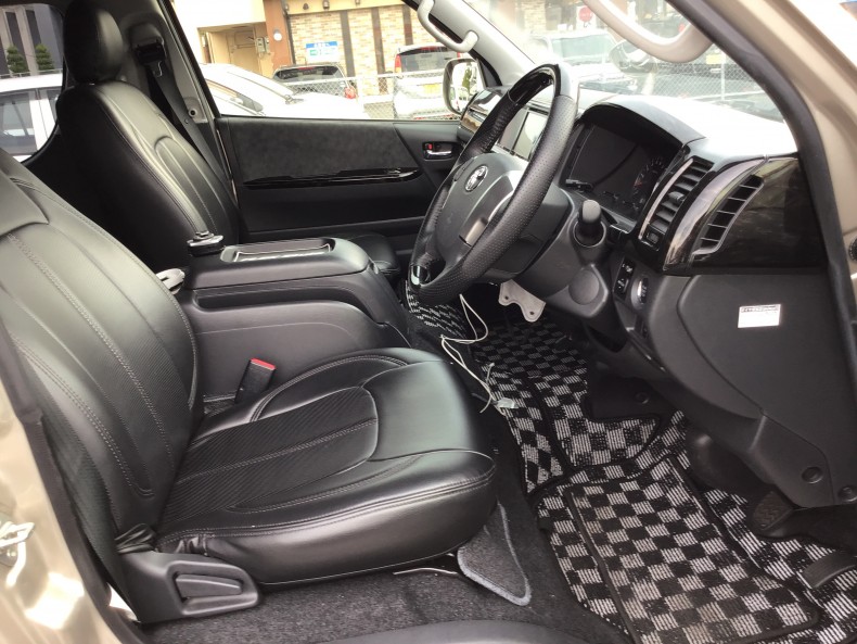 内装前方シート