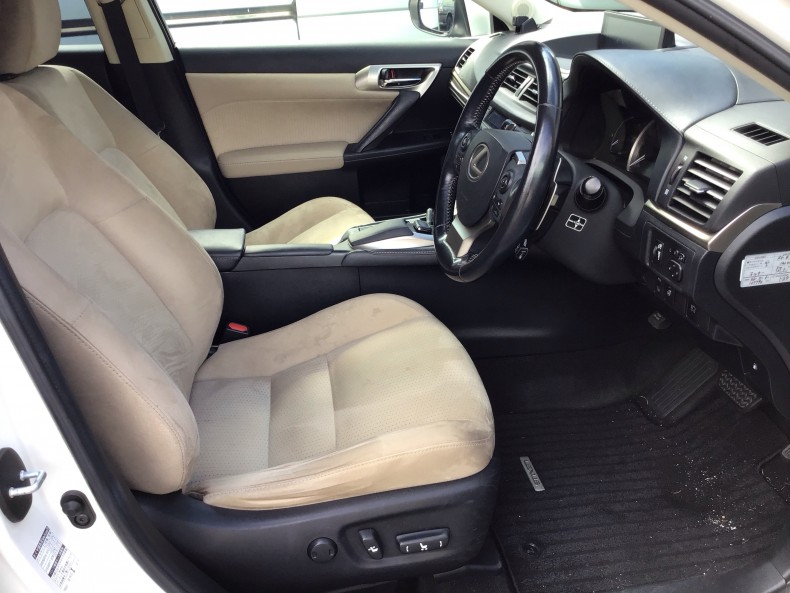 内装前方シート