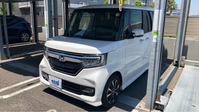 ホンダ N-BOXカスタムの売買実績画像