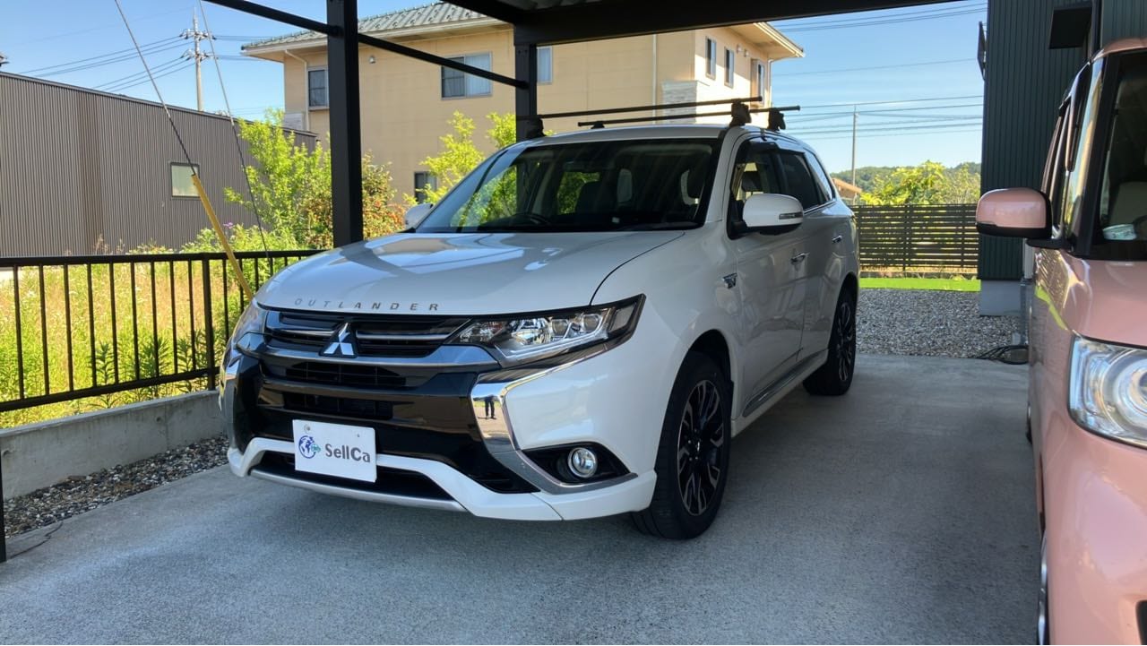 2026年6月成約のアウトランダーＰＨＥＶ Ｇ ナビＰＫＧ(ＱＣツキ)のメイン画像