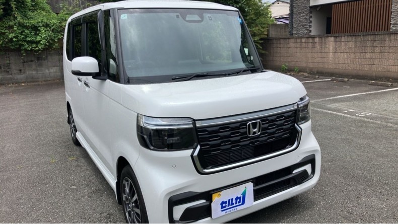 ホンダ N-BOXカスタムの売買実績画像