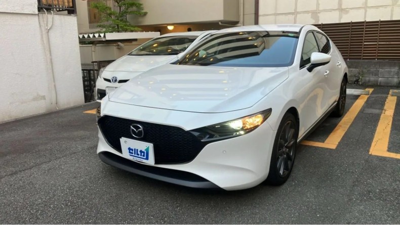 マツダ ＭＡＺＤＡ３ファストバックの売買実績画像