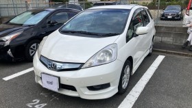 フィットシャトルハイブリッド売買実績画像