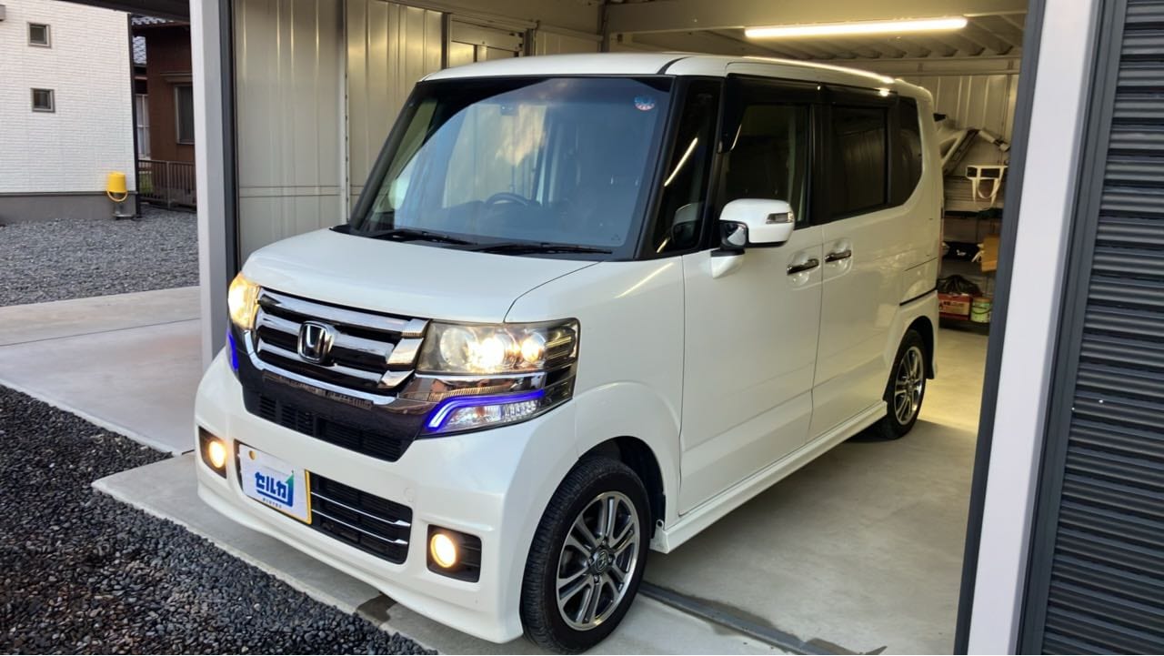 2026年8月成約のN-BOXカスタム G・Lパッケージのメイン画像