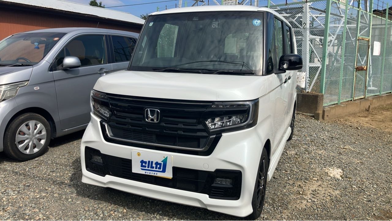 2026年10月成約のN-BOXカスタム Lターボ スタイル+ブラックのメイン画像