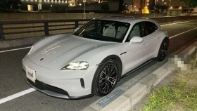 2026年10月16日成約のタイカンクロスツーリスモ売買実績画像