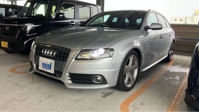 アウディ A4アバントの売買実績画像